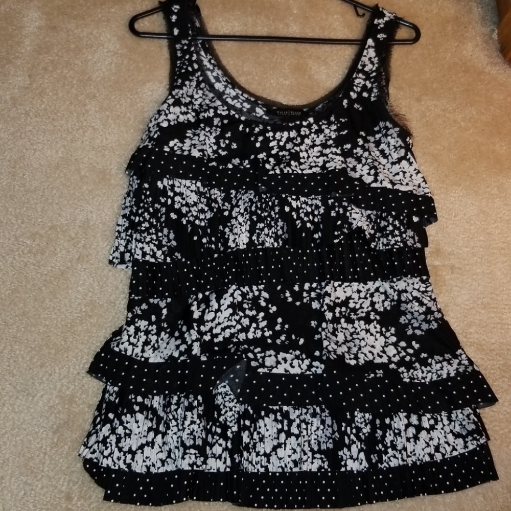 White House Black Market Sleeveless Top